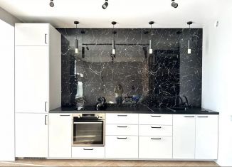 Сдача в аренду 1-ком. квартиры, 35 м2, Татарстан, улица Короленко, 28Б