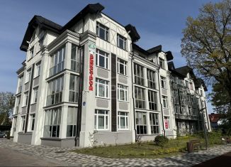 Продаю 4-ком. квартиру, 139.4 м2, Калининград, Вагоностроительная улица, 3А