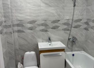 Продаю 1-ком. квартиру, 37 м2, Ставрополь, улица Рогожникова, 23/3