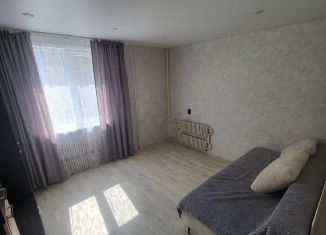 Сдаю 1-комнатную квартиру, 30 м2, Губкин, улица Агошкова, 6