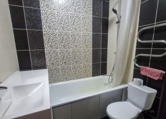 Продается 1-комнатная квартира, 54 м2, Чебоксары, улица Мичмана Павлова, 41