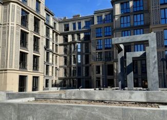 Продается двухкомнатная квартира, 80 м2, Санкт-Петербург, Василеостровский район, 12-я линия Васильевского острова, 41к2