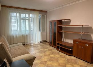 Продаю 1-комнатную квартиру, 35 м2, Краснодар, Уральская улица, 170, микрорайон Комсомольский