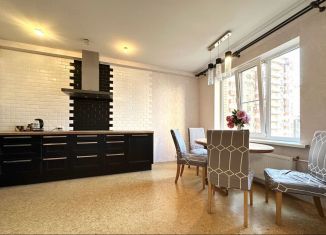 Продажа 3-комнатной квартиры, 105 м2, Краснодар, Гаражная улица, 67, ЖК Аврора