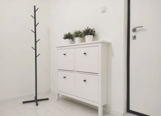 Продам 2-ком. квартиру, 66 м2, поселок Зональная Станция, улица Виталия Грачёва, 8