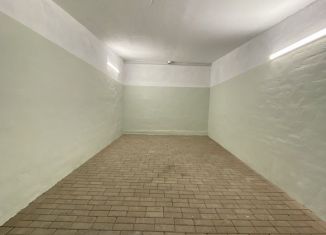 Продам гараж, 18 м2, Калининград, улица Аллея Смелых, 120