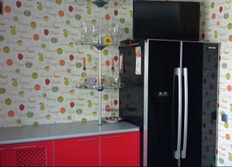 Продаю 2-комнатную квартиру, 54.6 м2, посёлок городского типа Яблоновский, Космическая улица, 39