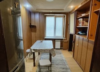 Продажа 3-ком. квартиры, 65 м2, Аксай, улица Гагарина, 25