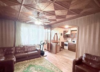 Сдаю трехкомнатную квартиру, 73 м2, Пенза, улица Антонова, 15