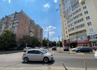 Продам 2-ком. квартиру, 55.2 м2, Краснодарский край, улица Фёдора Лузана, 14