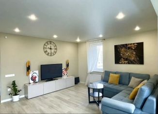 Сдам 2-ком. квартиру, 60 м2, Татарстан, улица Бондаренко, 34