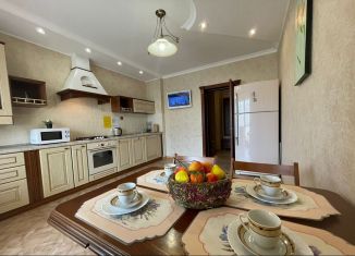 Двухкомнатная квартира в аренду, 70 м2, Республика Башкортостан, улица Гоголя, 63