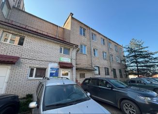 Сдам в аренду офис, 18 м2, Новгородская область, улица Германа, 25