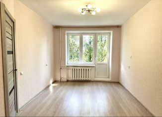 Продажа 1-ком. квартиры, 29 м2, Гатчина, улица Володарского, 1