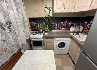 Сдается в аренду двухкомнатная квартира, 45.8 м2, Санкт-Петербург, проспект Солидарности, 7к3, метро Ладожская