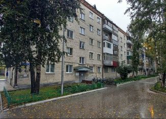 Сдам в аренду однокомнатную квартиру, 58 м2, Тюмень, улица Белинского, 18