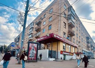 Продам торговую площадь, 80 м2, Челябинская область, проспект Ленина, 73