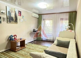 Продам 3-комнатную квартиру, 46.3 м2, Астрахань, Ярославская улица, 2