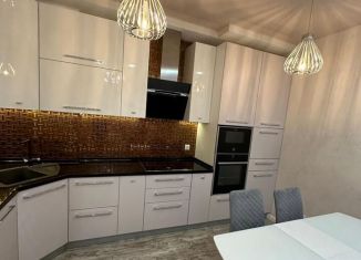 Продажа 3-ком. квартиры, 73.6 м2, Краснодар, Баварская улица, 8, микрорайон Немецкая Деревня