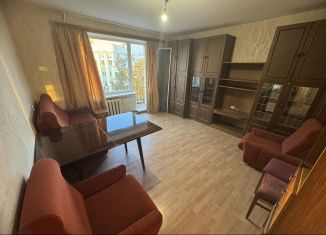 Сдам 2-комнатную квартиру, 50 м2, Колпино, площадь Коммуны, 11