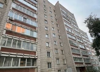 Продажа 2-комнатной квартиры, 48.8 м2, Киров, Профсоюзная улица, 4