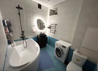 Продаю двухкомнатную квартиру, 59 м2, Копейск, улица Кирова, 36