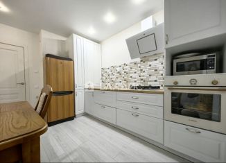 Продается 2-ком. квартира, 68 м2, Смоленск, 1-я Брянская улица, 2А