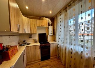 Сдается в аренду 2-комнатная квартира, 43 м2, Ярославль, улица 8 Марта, 9