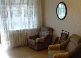 Продажа 2-ком. квартиры, 41 м2, Смоленск, улица Октябрьской Революции, 3