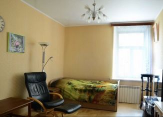 Сдам 3-ком. квартиру, 84 м2, Санкт-Петербург, Большая Посадская улица, 9