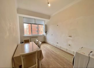 Продается 2-комнатная квартира, 71 м2, Дагестан, Хивская улица, 29В