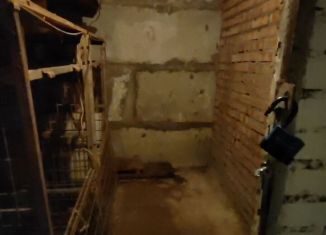 Сдаю в аренду гараж, 10 м2, Екатеринбург, улица Машинистов, 2Ж