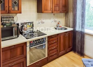 Продаю 2-комнатную квартиру, 51.3 м2, Белово, Советская улица, 10