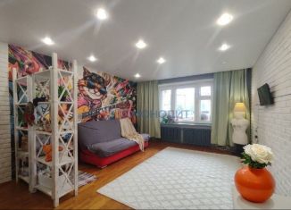 Трехкомнатная квартира на продажу, 82.3 м2, Чебоксары, улица Пирогова, 4к1