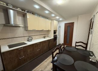 Продается 4-ком. квартира, 79.2 м2, Уфа, улица Правды, 23