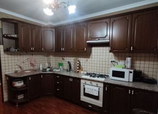 Продаю 2-комнатную квартиру, 56.7 м2, Черкесск, Октябрьская улица, 362