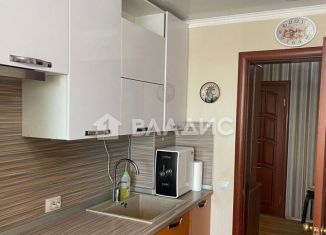 Продаю двухкомнатную квартиру, 53.8 м2, Стерлитамак, улица Строителей, 4