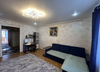 Двухкомнатная квартира на продажу, 52.7 м2, Черкесск, Октябрьская улица, 392