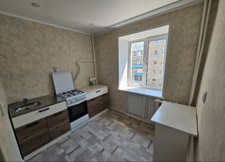 Продаю 1-комнатную квартиру, 32.2 м2, Кумертау, улица Энергетиков, 27А