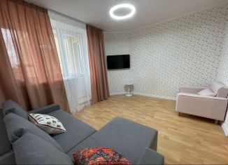 Двухкомнатная квартира на продажу, 55.6 м2, деревня Мокшино, Полевая улица, 8