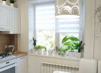 Двухкомнатная квартира на продажу, 53 м2, Саратов, улица имени П.Ф. Батавина, 10