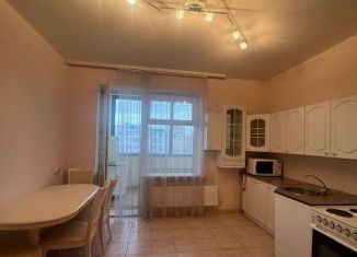 Продается трехкомнатная квартира, 103.4 м2, Старый Оскол, микрорайон Степной, 1