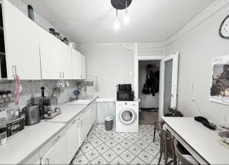 Трехкомнатная квартира на продажу, 64.3 м2, Киров, Московская улица, 156