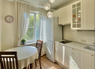 Аренда 1-ком. квартиры, 32.9 м2, Москва, проезд Карамзина, 1к1