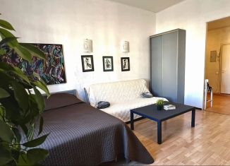 Сдам в аренду однокомнатную квартиру, 30 м2, Санкт-Петербург, набережная канала Грибоедова, 9