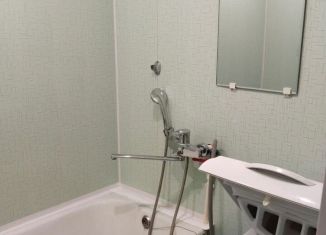 Сдается в аренду 2-комнатная квартира, 60 м2, Республика Башкортостан, улица Чапаева, 6