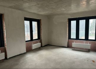 Продажа 3-ком. квартиры, 89 м2, Уфа, улица Аксакова, 18