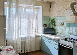 2-комнатная квартира на продажу, 50 м2, Калужская область, площадь Мира, 3