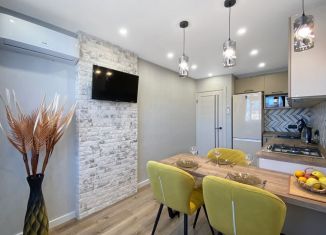 Однокомнатная квартира на продажу, 50 м2, Сочи, улица Островского, 35/11, микрорайон Центральный