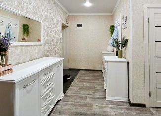 Продается трехкомнатная квартира, 93 м2, Воронеж, Ипподромная улица, 2А